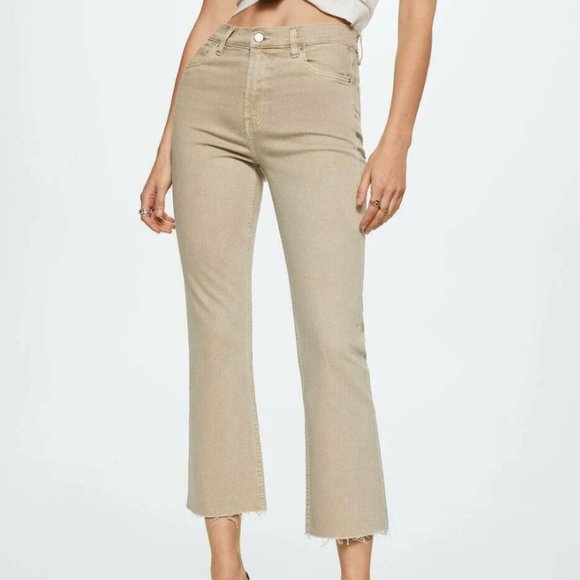 BNWT Mango Sienna Flare Cropped High Waisted Jeans in Light Beige Women's 10 - Picture 3 of 16